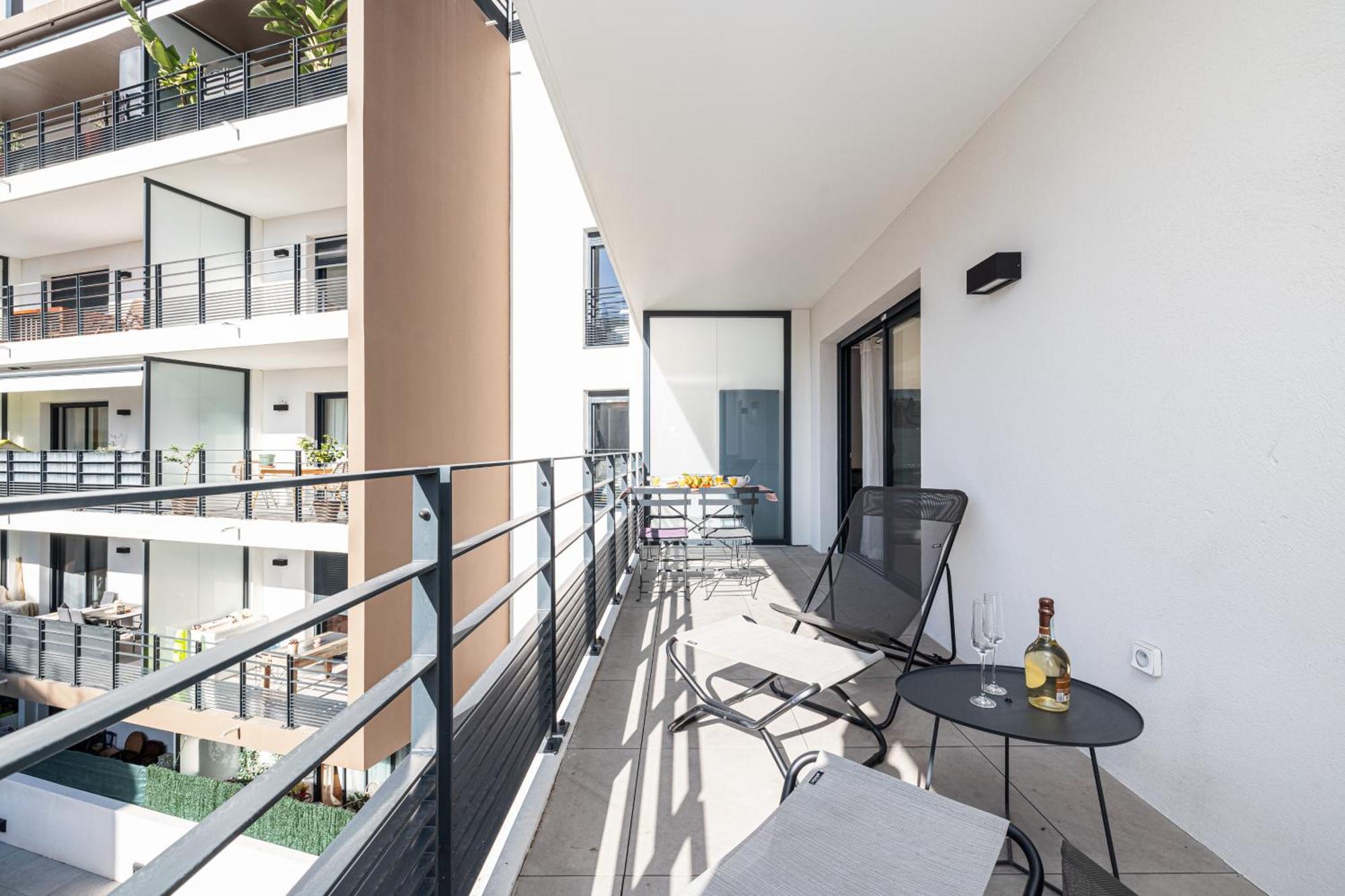 Queen Riviera : Climatisation, Parking, Terrasse Menton Kültér fotó