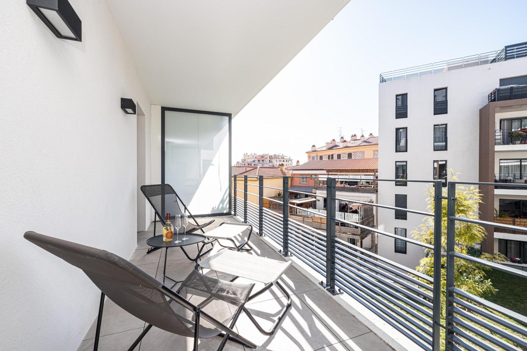 Queen Riviera : Climatisation, Parking, Terrasse Menton Kültér fotó