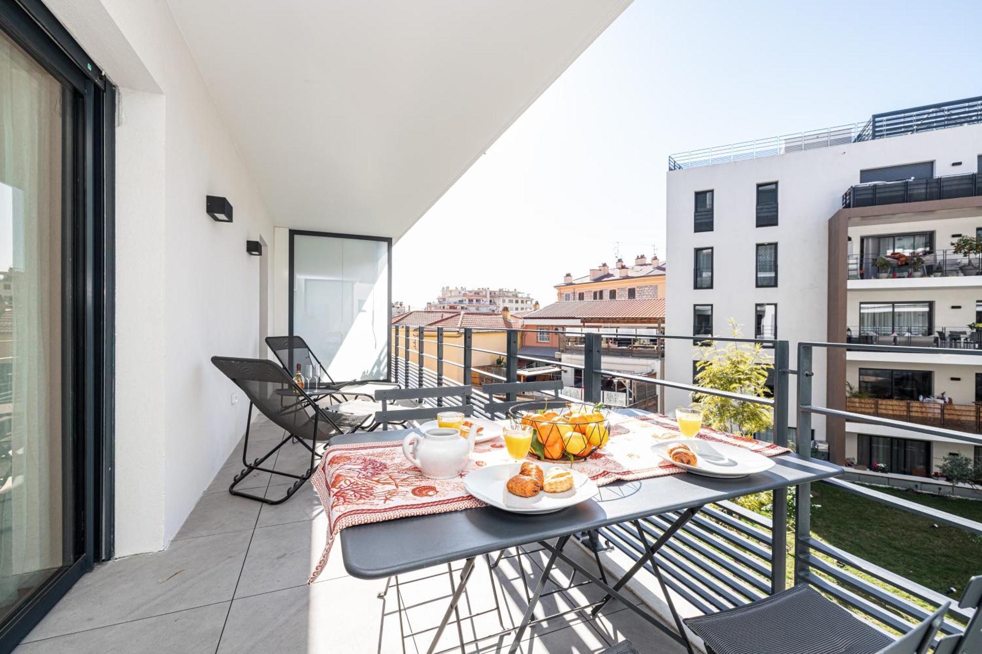 Queen Riviera : Climatisation, Parking, Terrasse Menton Kültér fotó