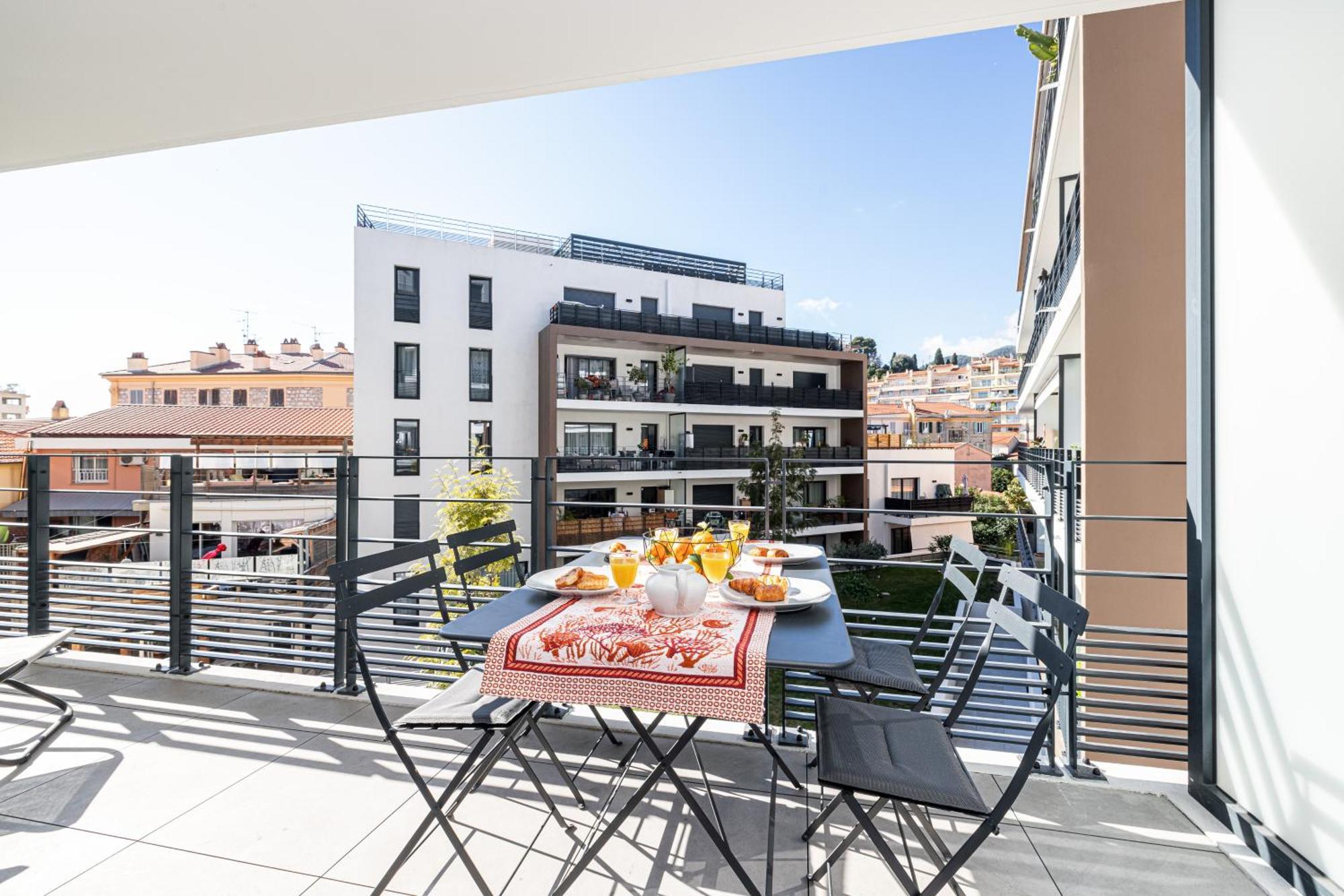 Queen Riviera : Climatisation, Parking, Terrasse Menton Kültér fotó