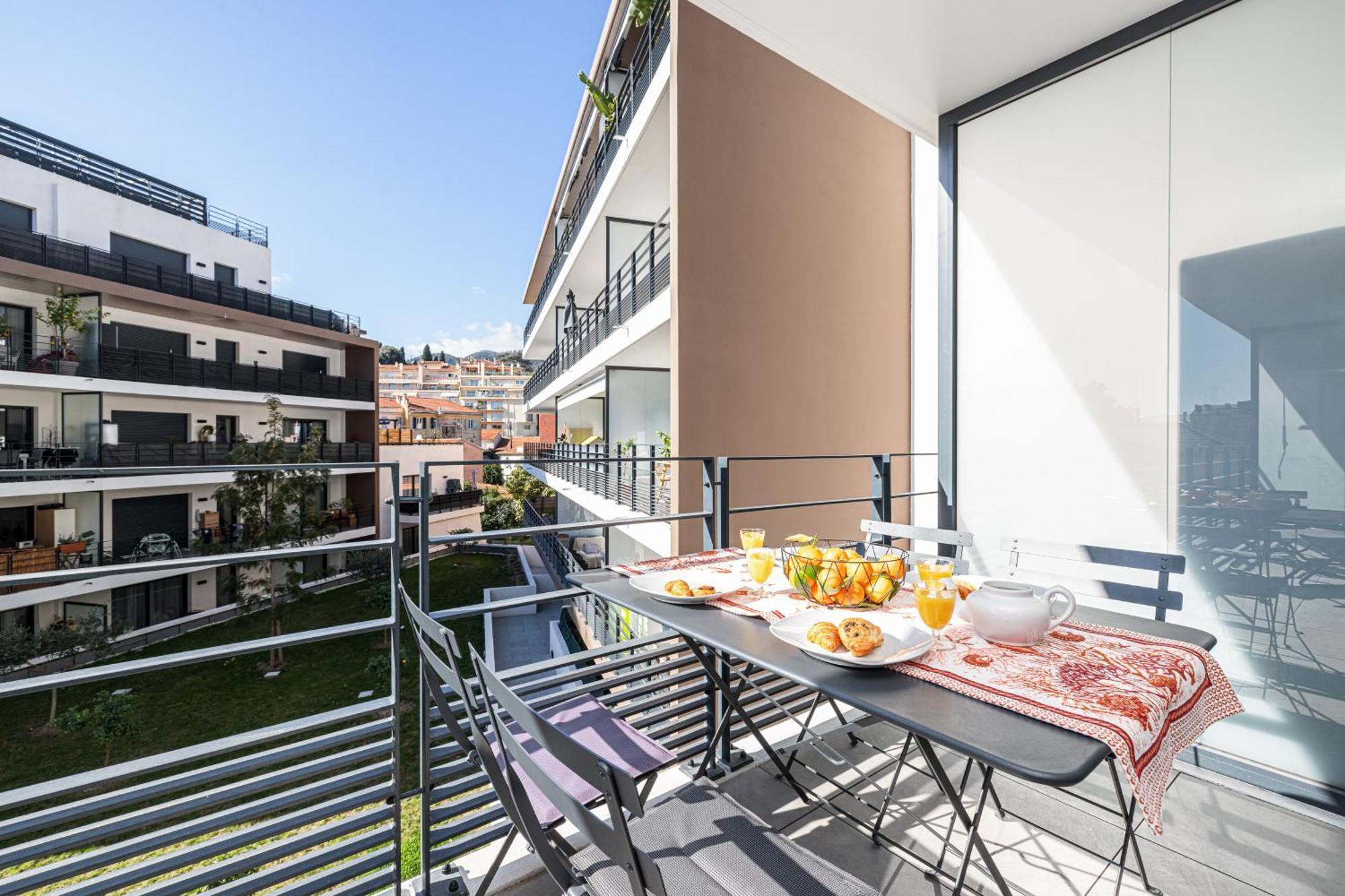 Queen Riviera : Climatisation, Parking, Terrasse Menton Kültér fotó